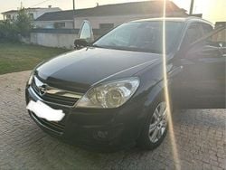 Usado 2004 Opel Astra Sedan | € 2.500 (Preço elevado)