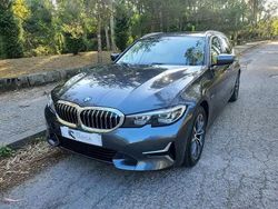 Cinzento Usado 2021 BMW 320e Luxury Line Carrinha | € 30.900 (Preço justo)