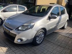 Cinza Usado 2010 Renault Clio II Dynamique | € 6.250 (Preço justo)