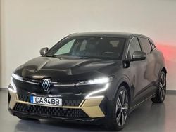 Preto Usado 2023 Renault Mégane IV | € 28.490 (Preço justo)