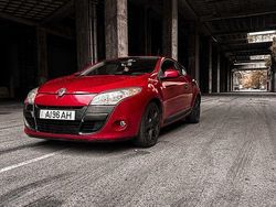 Usado 2009 Renault Mégane III Dynamique Coupé | € 6.500 (Preço elevado)