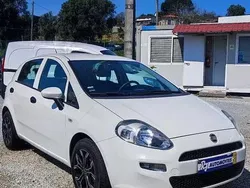 Branco Usado 2016 Fiat Punto Easy Citadino | € 8.997 (Preço justo)