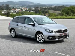 Cinzento (metalizado) Usado 2018 Peugeot 308 Style Carrinha | € 16.900