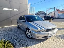 Cinza prata Usado 2002 Jaguar X-type Sedan | € 7.980