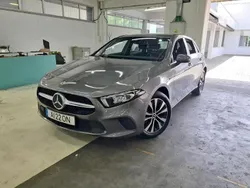 Cinza Usado 2021 Mercedes A250 Style Citadino | € 27.990 (Preço justo)