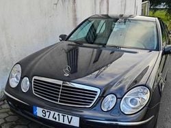 Cinzento Usado 2002 Mercedes E270 Sedan | € 8.850 (Preço justo)