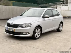 Cinza Usado 2015 Skoda Fabia | € 6.900 (Preço justo)