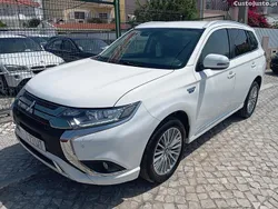 Branco Usado 2019 Mitsubishi Outlander P-HEV Spirit+ SUV | € 17.900 (Preço justo)