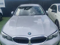 Cinza prata Usado 2021 BMW 320 Carrinha | € 29.900 (Super Preço)