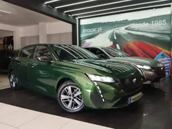 Verde Usado 2023 Peugeot 308 Active | € 20.399 (Bom preço)