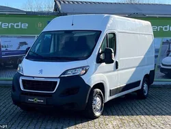Branco Usado 2019 Peugeot Boxer Premium Van | € 17.500 (Preço justo)