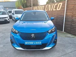 Azul Usado 2021 Peugeot e-2008 Allure SUV | € 24.980 (Preço justo)