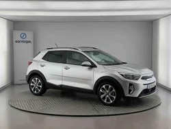 Cinzento Usado 2024 Kia Stonic SUV | € 19.750 (Preço justo)