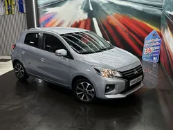 Cinza Usado 2023 Mitsubishi Space Star Edition | € 13.499 (Bom preço)
