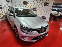Cinzento Usado 2019 Renault Mégane GT Line GT-Line | € 19.499 (Preço elevado)