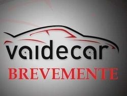 Branco Usado 2017 Peugeot 208 GT-line Citadino | € 12.150 (Preço justo)