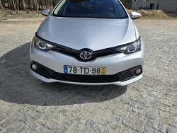 Usado 2017 Toyota Auris Sedan | € 14.990 (Preço justo)