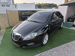 Usado 2009 Lancia Delta Sedan | € 4.499