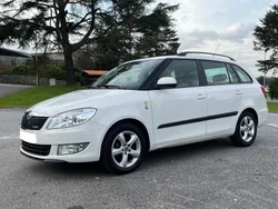 Branco Usado 2011 Skoda Fabia Carrinha | € 5.850 (Preço justo)