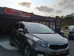 Cinza Usado 2018 Kia Carens Monovolume | € 11.250
