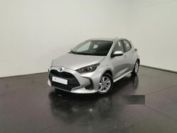 Cinza (pintura metalizada) Usado 2024 Toyota Yaris Comfort | € 24.750 (Preço justo)