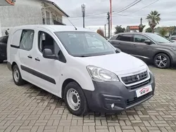 Branco Usado 2018 Peugeot Partner Monovolume | € 17.900