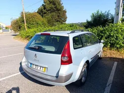 Usado 2004 Renault Mégane II Sedan | € 2.800