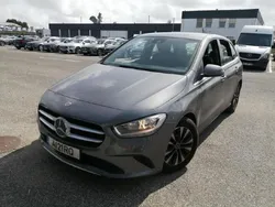 Cinza mountain Usado 2021 Mercedes B180 Monovolume | € 36.900