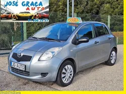 Cinza Usado 2008 Toyota Yaris | € 5.950 (Preço justo)