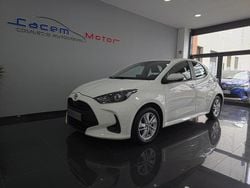 Branco Usado 2022 Toyota Yaris Comfort | € 16.890 (Preço justo)