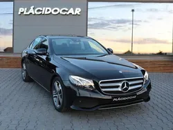 Preto Usado 2016 Mercedes E220 Avantgarde Sedan | € 31.400