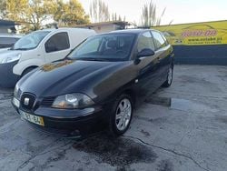 Preto Usado 2006 Seat Ibiza Reference Citadino | € 3.850 (Preço justo)