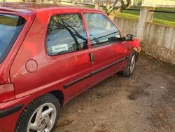 Vermelho Usado 1998 Peugeot 106 Citadino | € 1.200