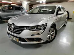 Cinzento prata Usado 2018 Renault Talisman Intens Carrinha | € 17.490 (Preço justo)