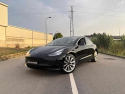 Preto Usado 2020 Tesla Model 3 Standard Range Plus Sedan | € 23.740 (Preço justo)