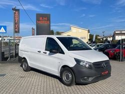 Branco Usado 2019 Mercedes Vito Monovolume | € 18.900 (Preço elevado)