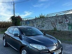 Usado 2013 Renault Mégane III Sedan | € 6.500 (Preço justo)