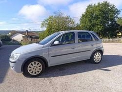 Usado 2005 Opel Corsa Sedan | € 2.500 (Preço elevado)