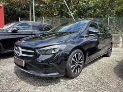 Preto Usado 2022 Mercedes B180 Style Monovolume | € 30.900