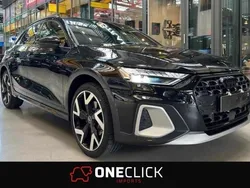 Preto Usado 2024 Audi A3 e-tron Citadino | € 40.000