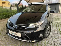 Preto Usado 2013 Toyota Auris Hybrid Sport | € 10.900