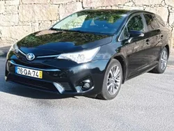 Preto Usado 2015 Toyota Avensis Luxury Carrinha | € 15.490