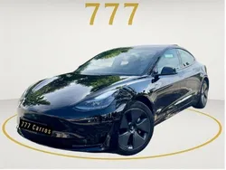 Preto Usado 2021 Tesla Model 3 Sedan | € 29.777 (Preço elevado)