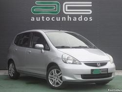 Cinza Usado 2005 Honda Jazz Citadino | € 3.500 (Bom preço)
