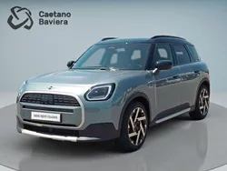 Verde Usado 2024 Mini Countryman Essential SUV | € 44.000