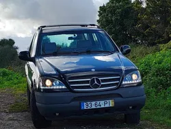 Preto Usado 1998 Mercedes ML320 SUV | € 9.000