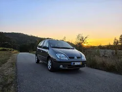 Usado 2000 Renault Scénic Monovolume | € 2.500