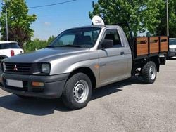 Cinzento Usado 1997 Mitsubishi L200 Pickup | € 10.950