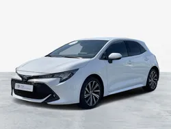 Branco (sólida) Usado 2022 Toyota Corolla Comfort Citadino | € 26.750 (Preço justo)