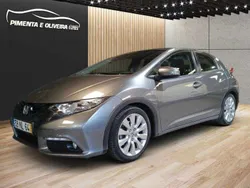 Cinzento Usado 2013 Honda Civic Comfort | € 11.900